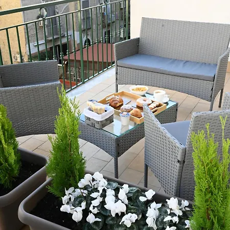 Solymar Bed & Breakfast Neapol