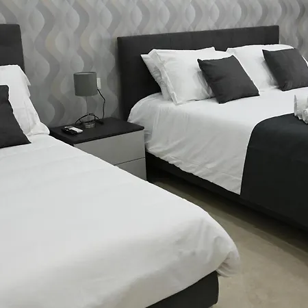 Bed and Breakfast Solymar Νάπολη