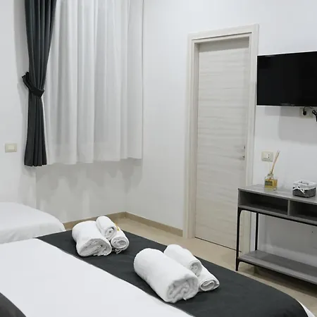 Bed and Breakfast Solymar Νάπολη